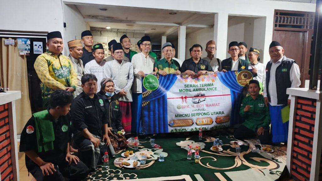 H. Edy Mamat Serahkan 1 Unit Ambulans untuk MWCNU Serpong Utara