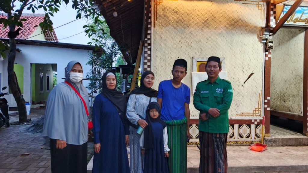 LAZISNU Serpong Utara Berikan Beasiswa Santri Yatim, Dukung Pendidikan Raka di Pesantren